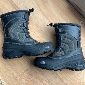Boys NorthFace Winter Boots